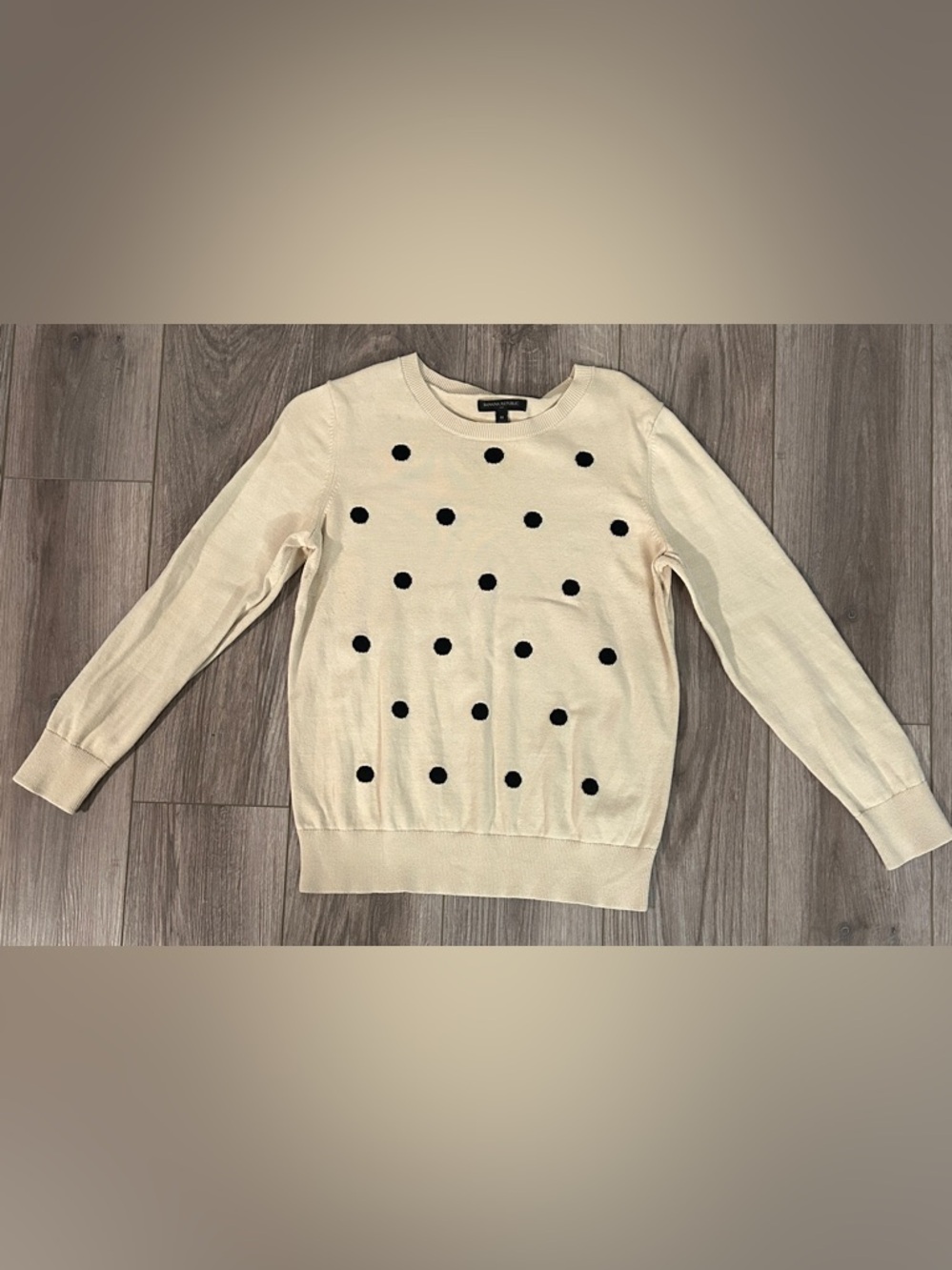 Banana Republic Pull Over Sweater - Picture 2 of 7